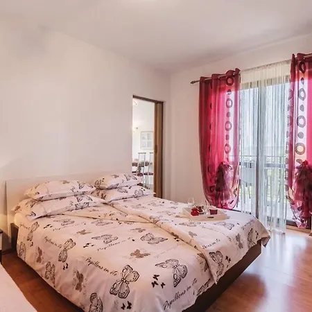 In - Istrien 33192 Apartment